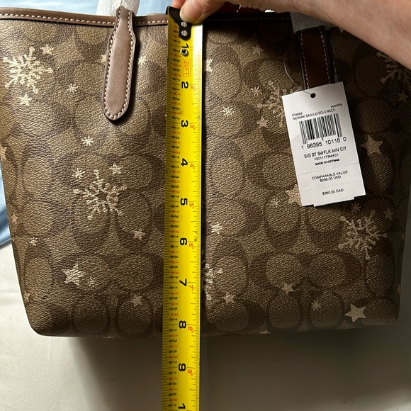 Coach small tote. - Picture 6 of 6